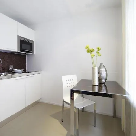 Appartement Stay2night Zweierstrasse 24 *